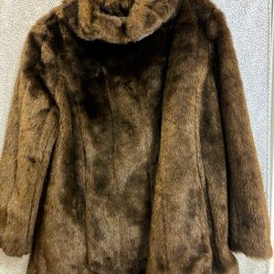 Banana Republic faux fur pullover coat size a